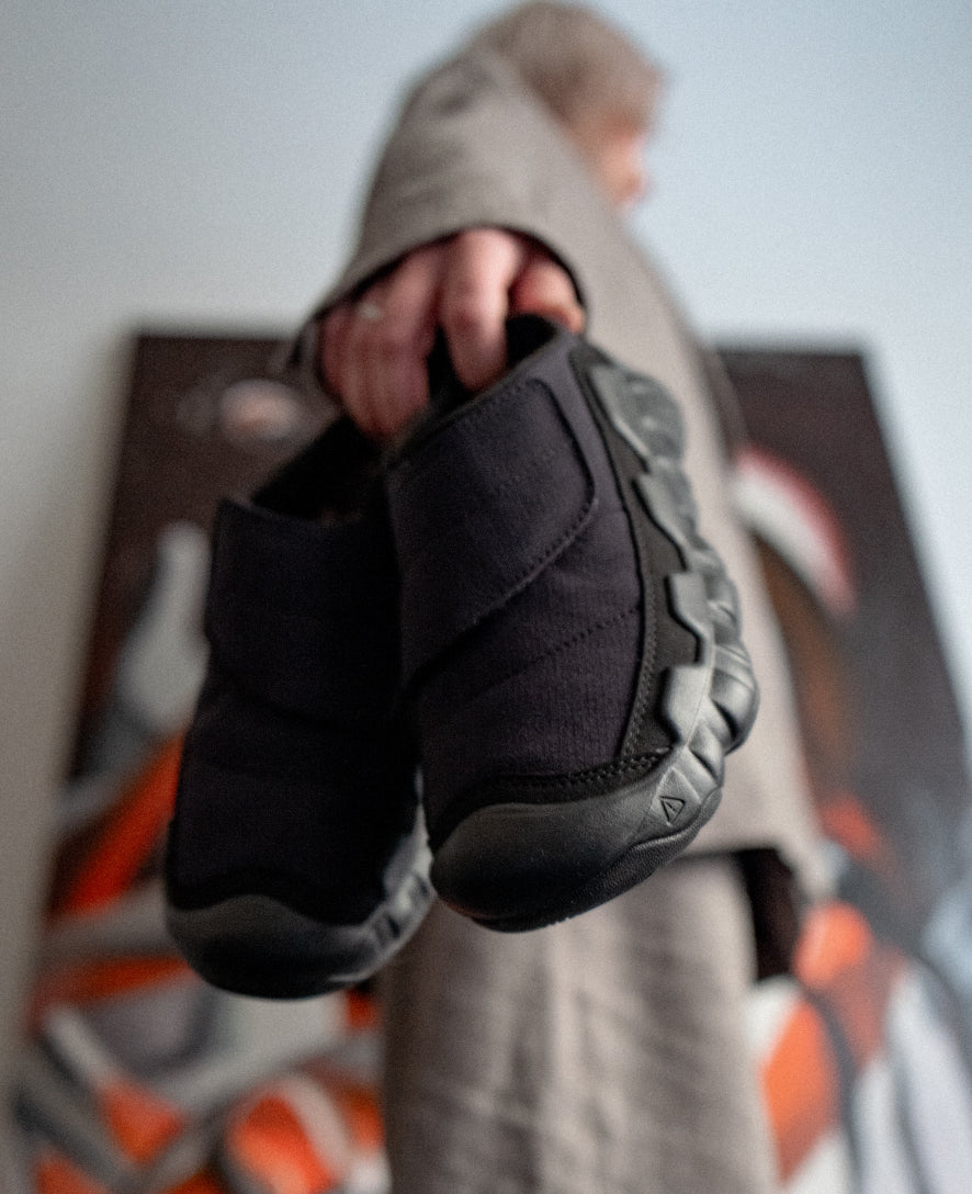 Women's Hypowser Wrap Shoe | Black/Black - Image 8