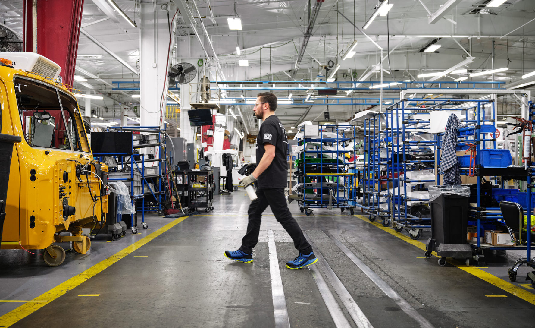 Men's Arvada Work Sneaker (Carbon Toe) | Plaza Taupe/Black - Image 7