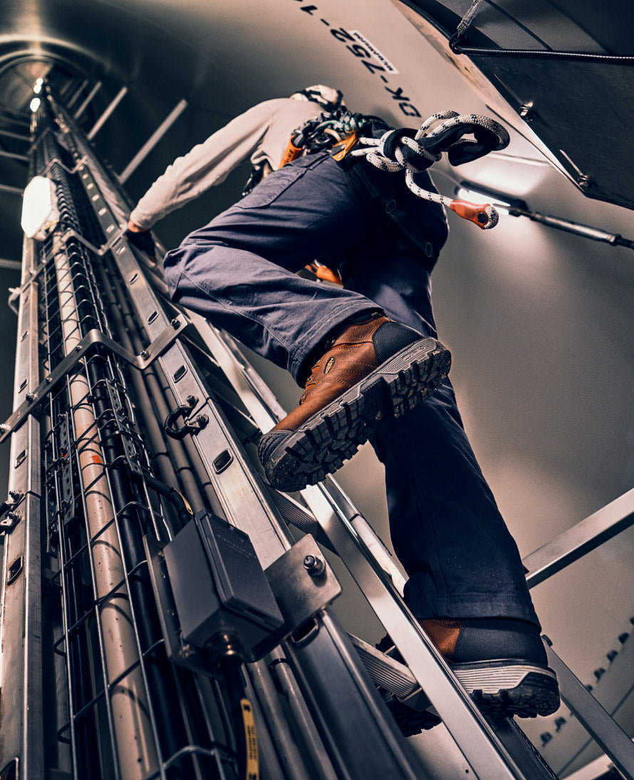 Men's CSA Camden 6 Waterproof Boot (Carbon Toe) | Dark Earth/Black - Image 8