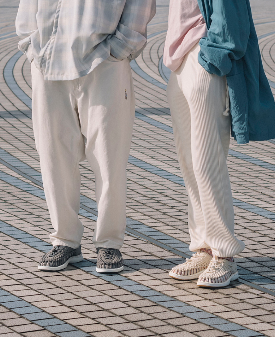 Women's UNEEK O3 Sneaker Sandal | Black/Star White - Image 8